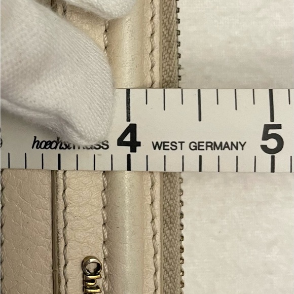Chloe Authentic Vintage Beige Leather Long Wallet - Picture 12 of 13